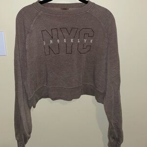 Womens Medium Garage Cropped Graphic Sweatshirt